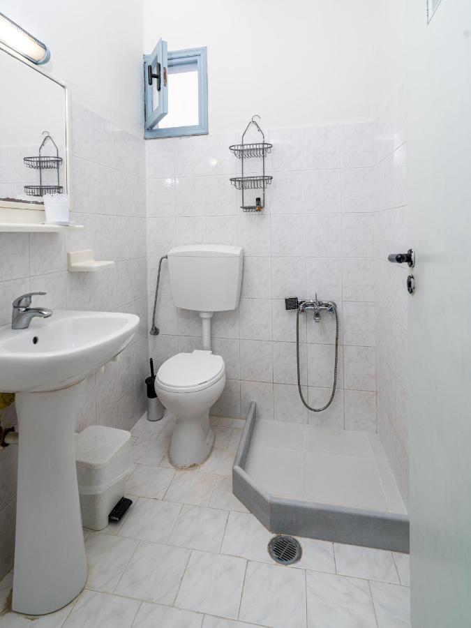 Giant Woman Apartment Tsoútsouros Екстериор снимка