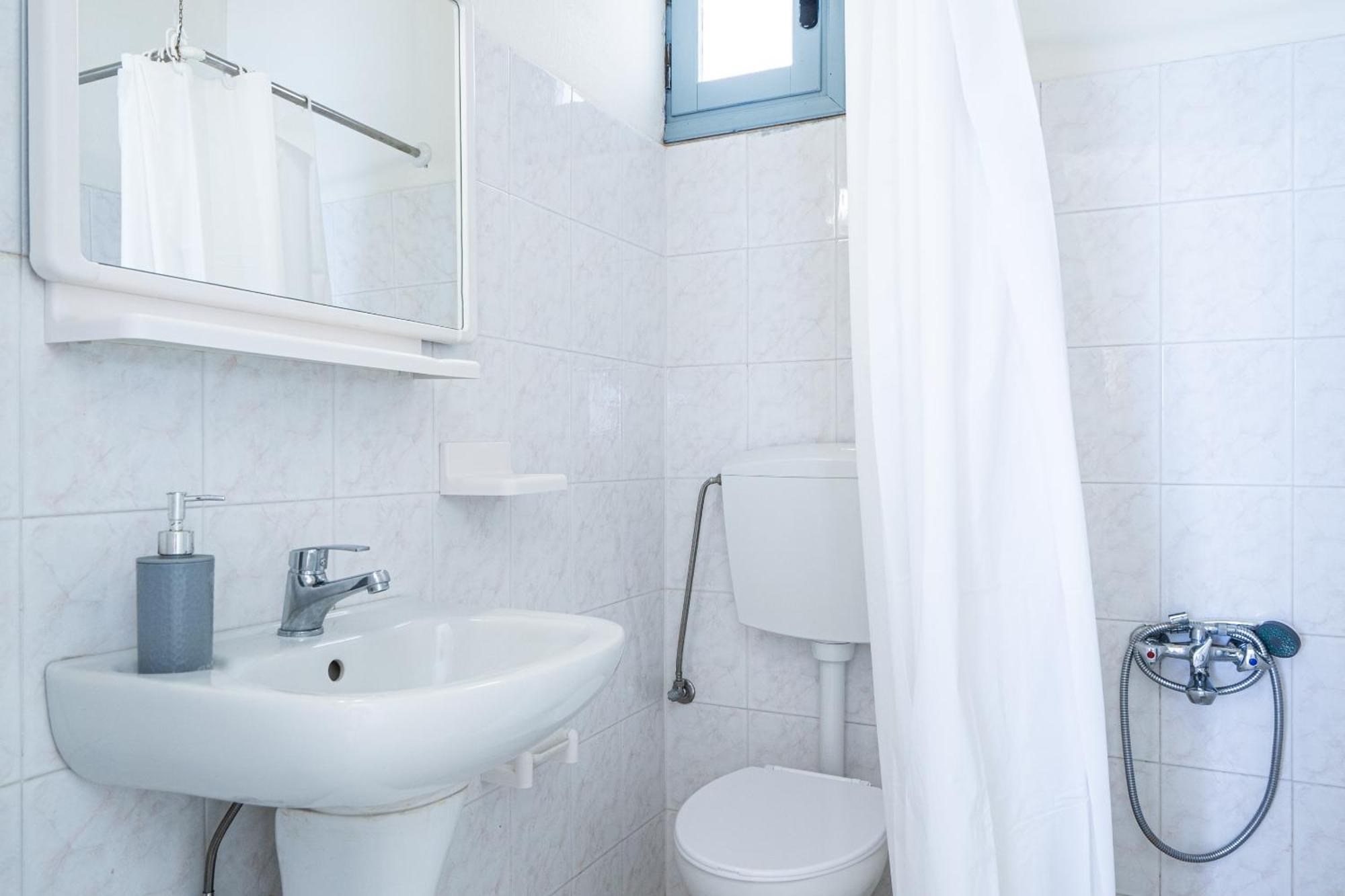 Giant Woman Apartment Tsoútsouros Екстериор снимка