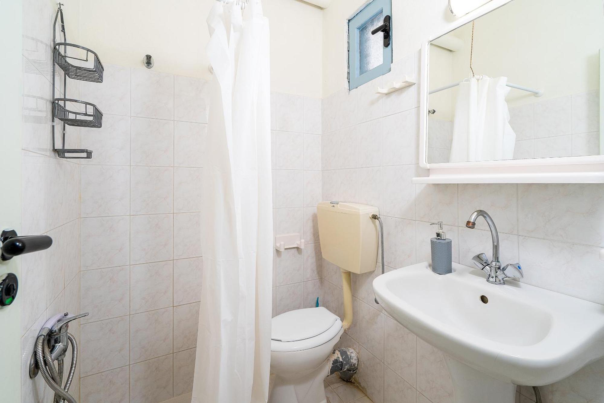 Giant Woman Apartment Tsoútsouros Екстериор снимка